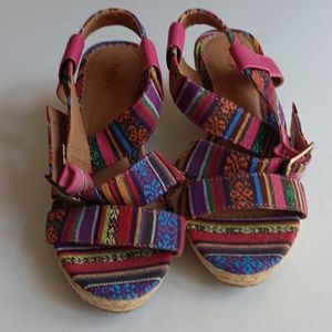 MULTICOLOR GIRLS SANDALS